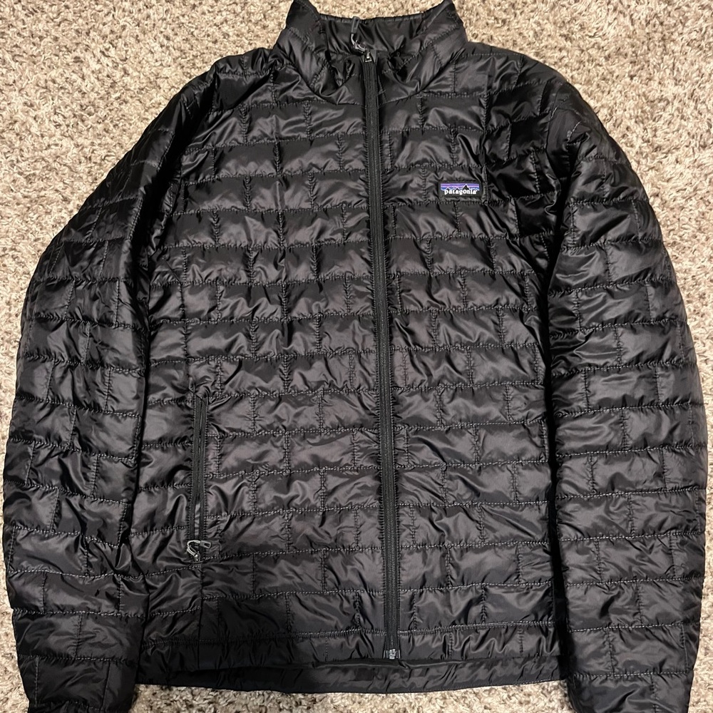 Patagonia Men's Nano Puff Jacket in size Large (new without tags)